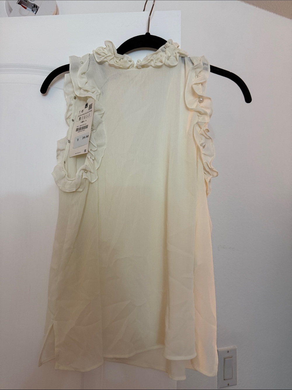Women’s Ruffle-Trim Sleeveless Dress - Cream